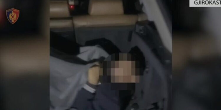 Po transportonte emigrantë të paligjshëm, e pëson keq 23-vjeçari