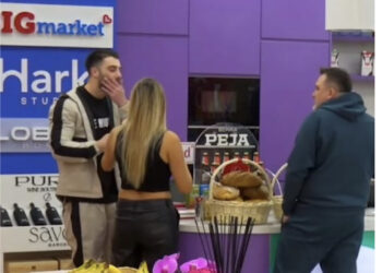 Meritoni debaton ashpër Julin: Je adoleshent i vonuar! Sa qesharak