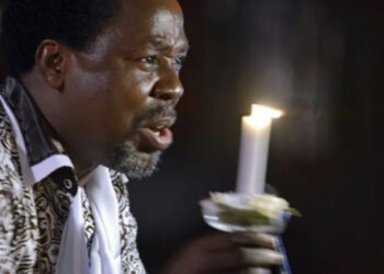 Zbulimi tronditës i BBC: Lideri i Kishës Ungjillore ka torturuar e abuzuar s*ksualisht me dhjetëra besimtarë