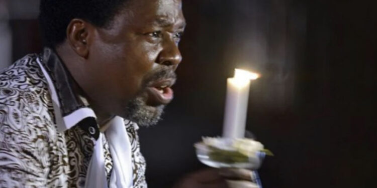 Zbulimi tronditës i BBC: Lideri i Kishës Ungjillore ka torturuar e abuzuar s*ksualisht me dhjetëra besimtarë