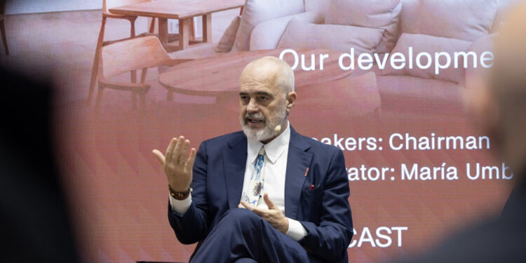 Rama nga Madridi: Kemi rritje të turistëve në Shqipëri, vizitorët e huaj kanë qenë të sigurt