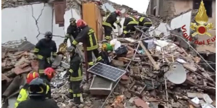 Momente tmerri në Romë, shembet ndërtesa, tre persona nxirren nga rrënojat