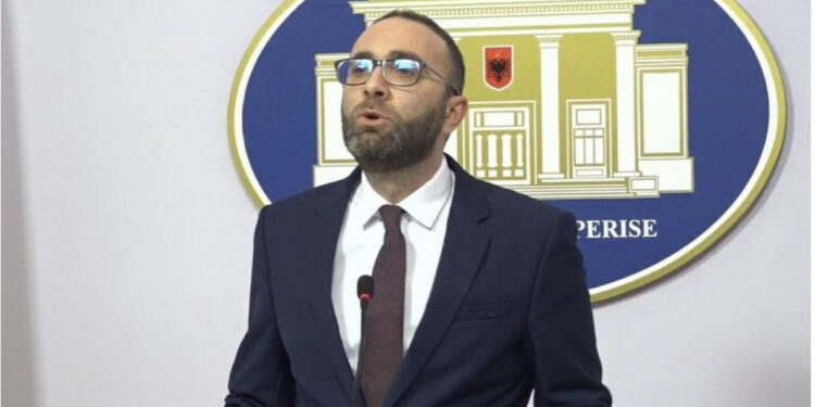 Gazment Bardhi mbledh sot grupin parlamentar të Opozitës, një orë më vonë zhvillohet Komisioni i Reformës Zgjedhore! Çfarë pritet të ndodhë