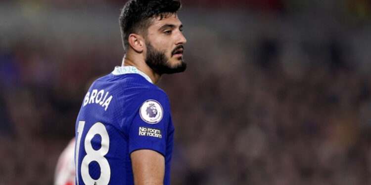 E konfirmon prestigjiozja britanike, Armando Broja largohet nga Chelsea