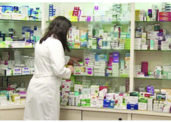 Shqiptarët paguan nga xhepi 141 milionë për blerjen e produkteve farmaceutike më 2023, financuan 55% të konsumit