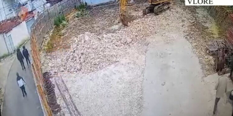 VIDEO/ I vodhën para 70-vjeçarit në Vlorë, arrestohen 3 të miturit