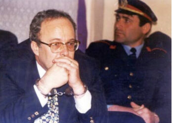 “Ato hiqeshin sikur ishin kunatat e Fatosit, unë si kushërira…”, arrestimi i Fatos Nanos i rrëfyer nga ish-sekretarja personale