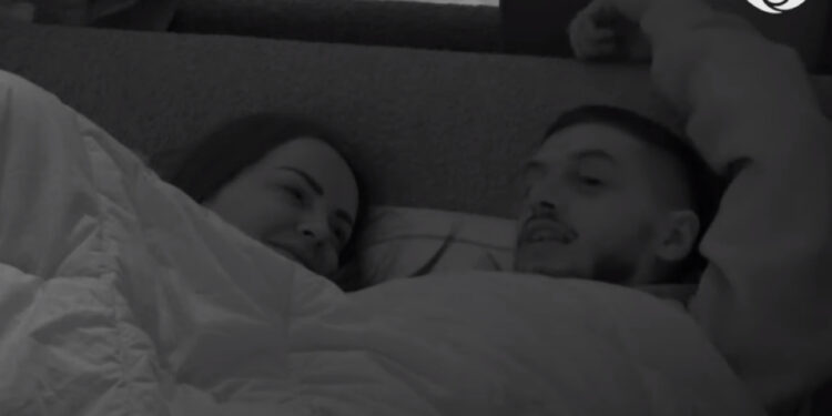 “Emri i mamit doli në radio se ishte vrarë”, Bardhi tregon përjetimet e luftës: Na hodhën granata në shtëpi