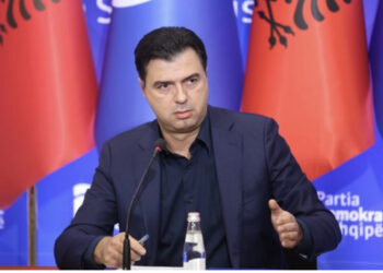 “Opozita ka shumë në dorë”, çfarë paralajmëron Basha për ditën e hënë?!