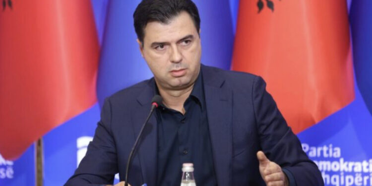 “Opozita ka shumë në dorë”, çfarë paralajmëron Basha për ditën e hënë?!