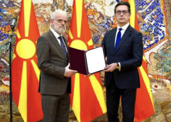 Talat Xhaferi, kryeministri i parë shqiptar i Maqedonisë së Veriut! Merr mandatin për formimin e qeverisë teknike dhe ka një premtim