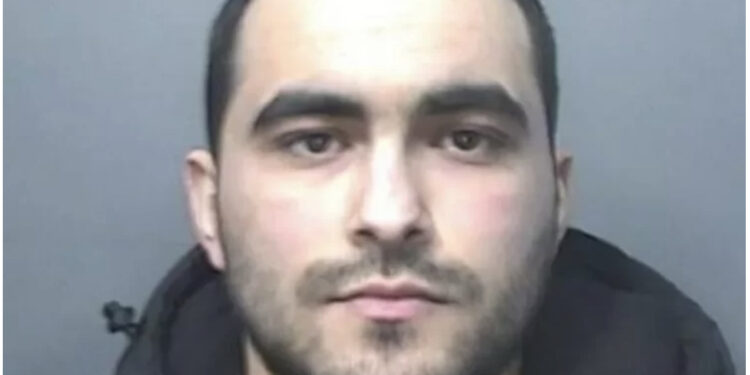 EMRI/ Faturat “tradhtojnë” shqiptarin që punonte në “shtëpi bari” në Britani