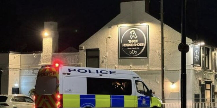 Gjendet e pajetë një foshnje në tualetin e lokalit, nëna u arratis