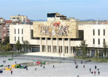 Popullsia shqiptare po tkurret me shpejtësi, çfarë po ndodh në 50 bashki?