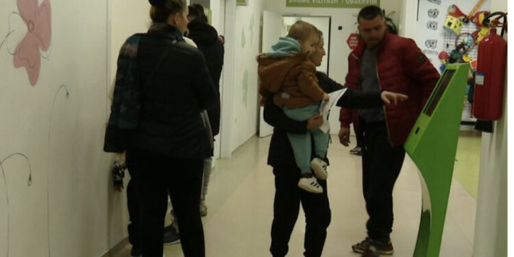 Fluks nga virozat dhe gripi, shefi i shërbimit në urgjencën e pediatrisë në QSUT: Mos shmangni asnjë simptomë