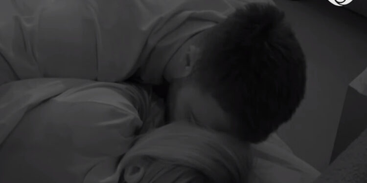 Sherr i fortë dhe të qara pas spektaklit, Meritoni dhe Ilnisa puthen në buzë pas debatit