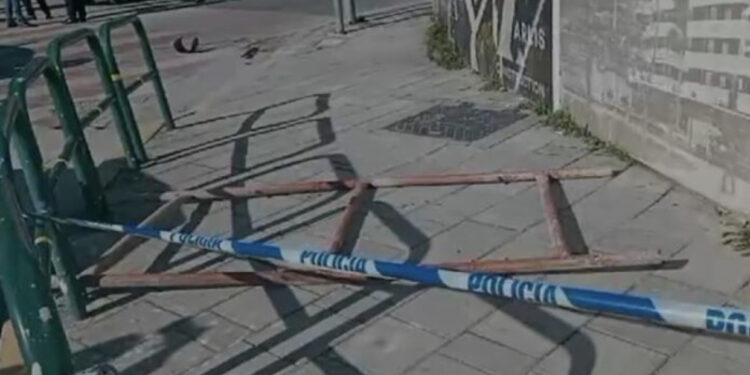 Babë e bijë u ra skela mbi kokë/ Arrestohet pronari dhe inxhinieri i firmës “Arlis”