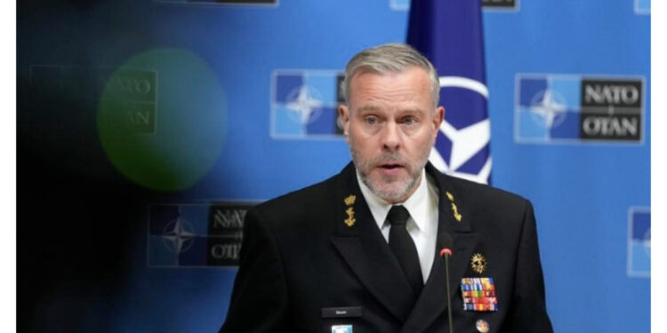 Deklarata ‘bombë’ e zyrtarit të lartë të NATO-s: Perëndimi të përgatitet për luftë me Rusinë