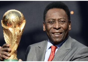 Kërkon zhvarrosjen e legjendës së futbollit për një test ADN, gruaja 60-vjeçare pretendon se është vajza e tij