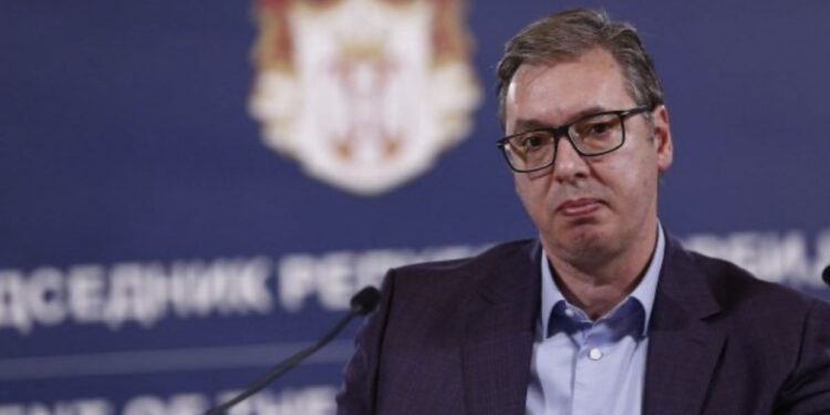 Thirrjet për hetim ndërkombëtar për parrëgullsitë në zgjedhje, Vuçiç i refuzon: Është çështje e institucioneve shtetërore