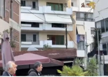 DETAJE/ Krimi mafioz që tronditi Vlorën, makina e autorëve qëndroi 30 minuta e parkuar para pallatit të 22-vjeçarit