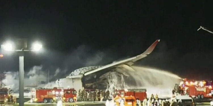 Momentet e panikut në Japoni, dalin pamjet se si pasagjerët dolën jashtë