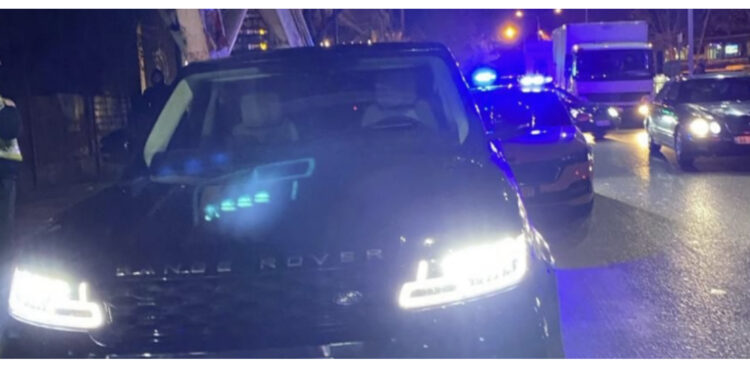 Vidhet një Range Rover pranë stadiumit Arena Kombëtare, arrestohet autori