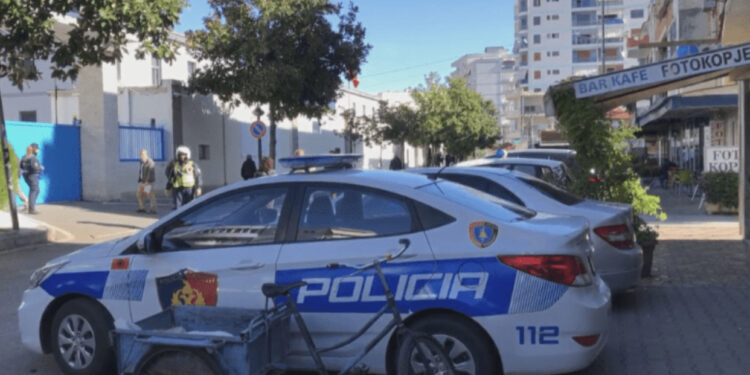 Përndiqte prej kohësh te renë dhe i hapte profile false, në pranga 45-vjeçari