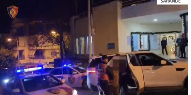 Kishin përgatitur rrëmbimin e 49-vjeçarit, parandalohet krimi në Sarandë, pranga autorëve