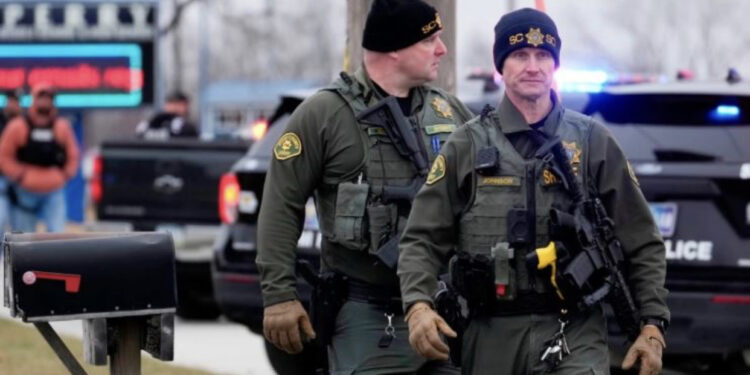 Sulm me armë në një shkollë në SHBA, një i vdekur