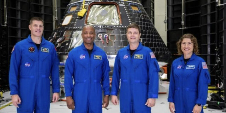 Nga kthimi në Hënë te zhvillimet e inteligjencës artificiale: Çfarë presim nga shkenca në vitin 2024?