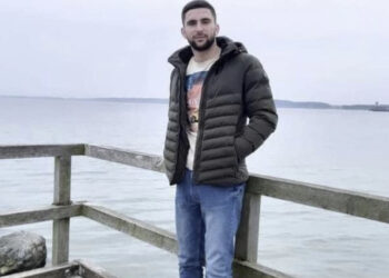 Zi, lot dhe heshtje! Djalin e vranë, familja: Na ndihmoni të sjellim trupin