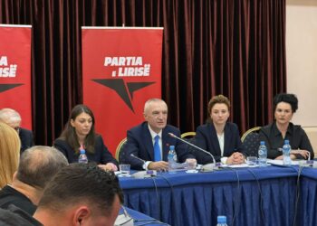 Meta: Për arsimin investohen 4 miliardë lekë, prioritet kjo qeveri ka PPP-të. Paratë shkojnë aty ku vidhet më lehtë!