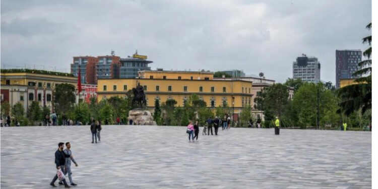 Banka Botërore: Ekonomia shqiptare të ngadalësohet në 3.2% këtë vit! Në rajon rritjen më të madhe do e ketë Kosova