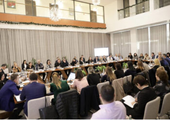 Qeveria vijon mbledhjen në Shëngjin, çfarë pritet të diskutohet