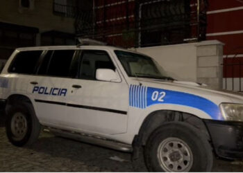 U gjet pa shenja jete në banesën e marrë me qira, policia jep detaje: Ja kush është viktima