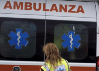 U nda nga gruaja, babai hedh vajzën nga ballkoni më pas hidhet edhe vetë