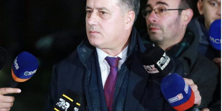 Bllokuan seancën parlamentare, Noka e Bardhi sulmojnë Begajn: Presidenti erdhi si ministër i propagandës së Ramës