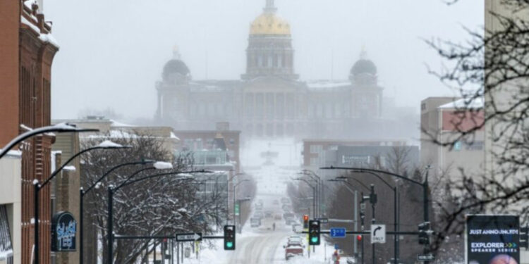 I ftohti polar mbërrin në SHBA, votuesit zgjedhin kandidatët me postë