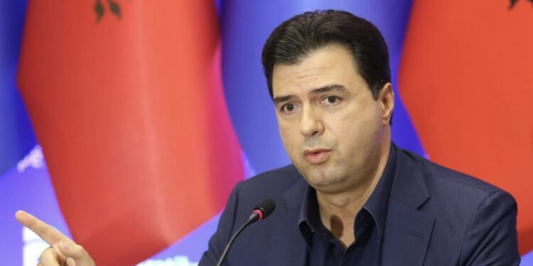 “Mirënjohja më ka mbajtur peng të Berishës”, Lulzim Basha tregon pse zgjodhi të ndahet prej tij