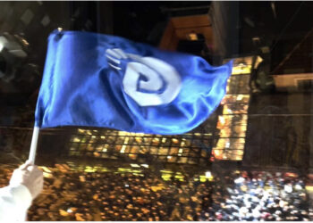 “Berisha, Berisha”/ Ish kryeministri mbledh sërish mbështetësit poshtë shtëpisë