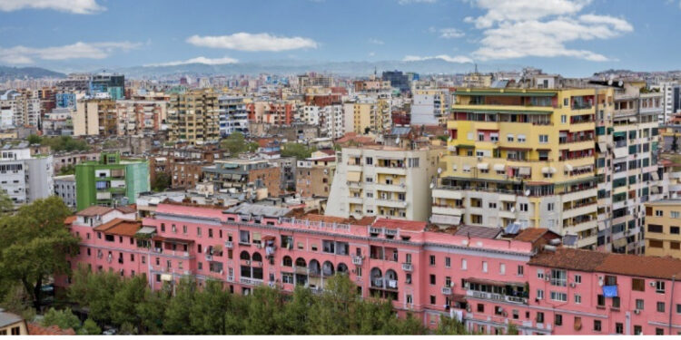 “Bum ndërtimesh, por e pamundur të gjesh apartament me qira nën 350 euro”