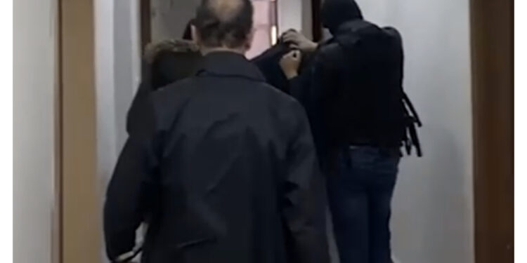 E rëndë në Tiranë / E mitura përfundoi në spital, policia kap 31-vjeçarin që e abuzoi seksualisht