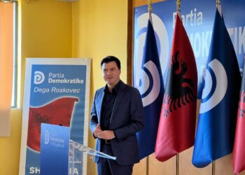 Lulzim Basha zgjedh kryetarët e degëve në 3 bashki të qarkut të Fierit