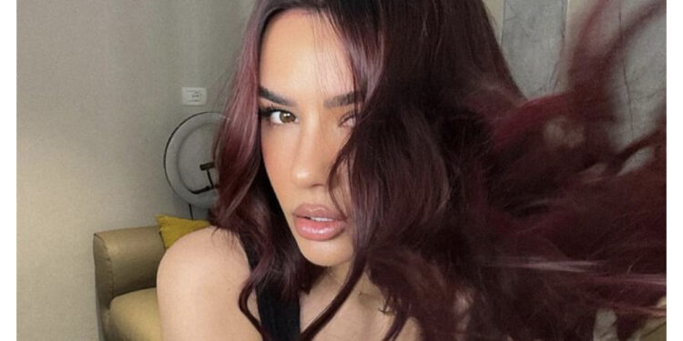 FOTO/ “Ti s’je normale”, Bora Zemani ndryshoi ngjyrën e flokëve dhe ndjekësit marrin zjarr