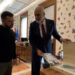 VIDEO/ Kohë lufte, Rama i tregon Zelenskyt pikturat