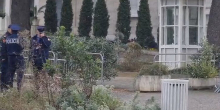 Mbi një mijë forca policie sot në protestë, do të jetë prezent edhe RENEA