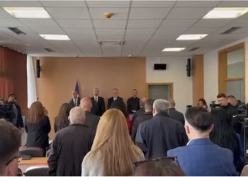 Mbahet për herë të parë një seancë solemne për Pavarësinë e Kosovës në institucionet komunale në Mitrovicën e Veriut