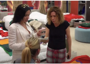 “Plakë dhe shtrigë e stazhionuar”! Me takë në dorë, plas sherri mes Rikes dhe Eglës