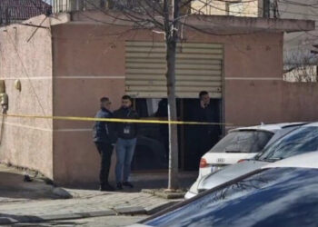 Zbulohet “bazë lufte” në Vlorë